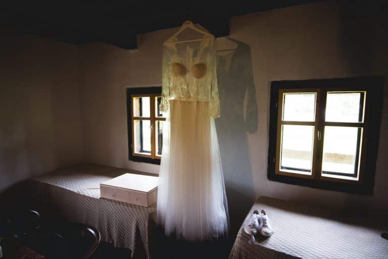anna jonas egyedi tervezésű esküvői ruha bereniké bence 3